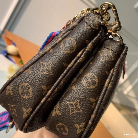 VUITTON PRELAUNCH POCHETTE ACCESSOIRES LOUIS EXCHANELUSIVE - MULTI DIGITAL 0415